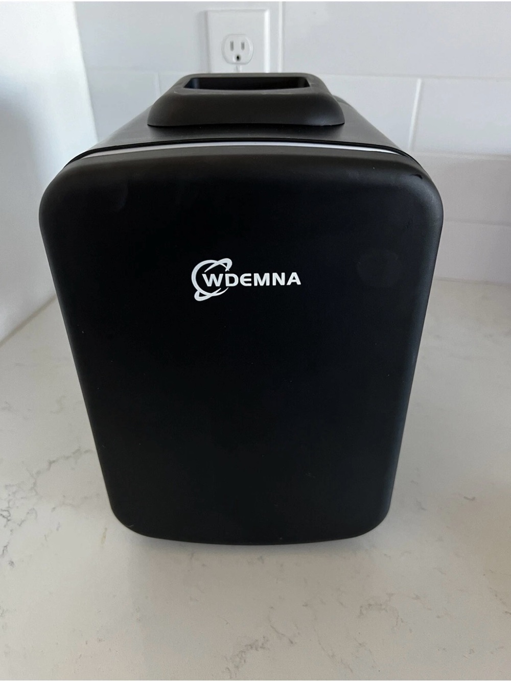 WDEMNA AAD-4LA ThermoElectric Mini Refrigerator and Warmer 4Liter Black USA - Picture 4 of 11